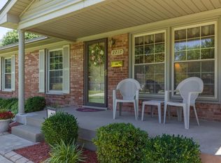 2717 Benoch Ave, Louisville, KY 40216