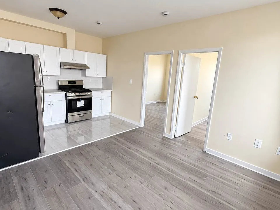 104-22 Northern Blvd #4F
