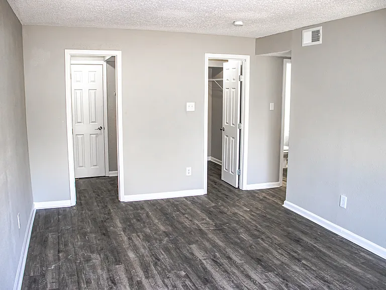 The Residences at Bella Vista — Photo 14