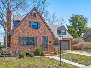 5 Gerald Rd, Stoneham, MA 02180