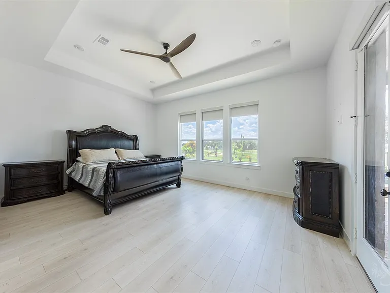 7526 Sunny Oak Ln — Photo 23