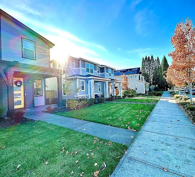 Front landscape view