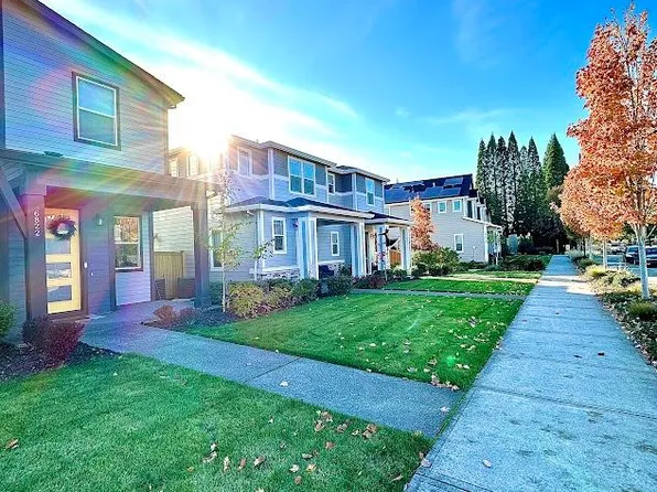 6822 SE Blanton St, Hillsboro, OR 97123