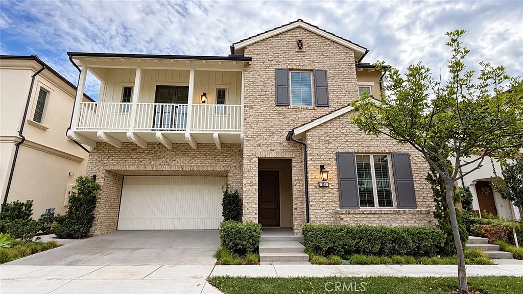 4 bed, 4.5 bath, 3534 sqft, $8,500 — Photo 1