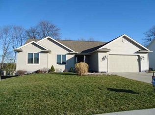 1969 Pheasant Ridge Dr, Warsaw, IN 46580