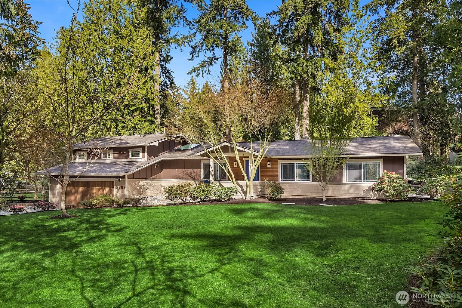 5789 NE Foster Road photo 1