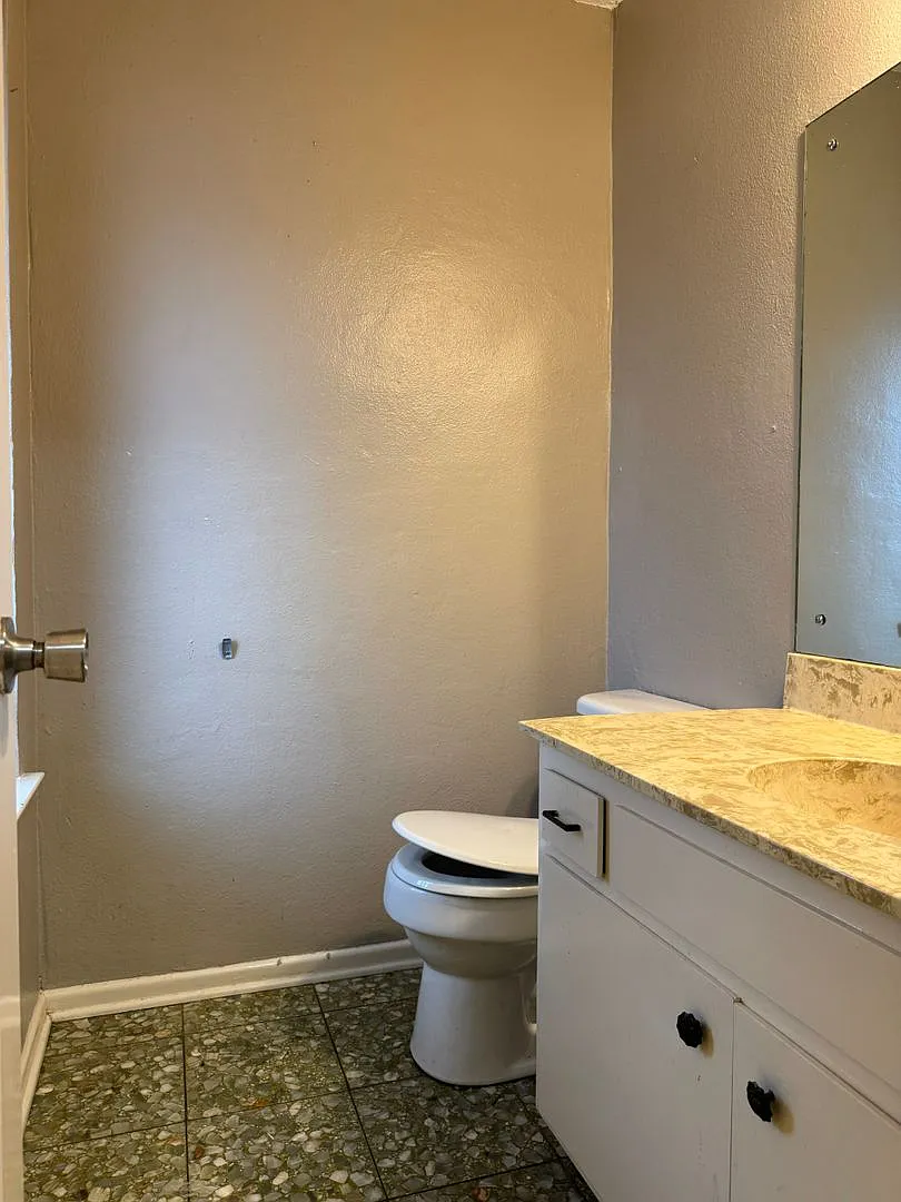 Welcome home to 11814 Song St! — Photo 3