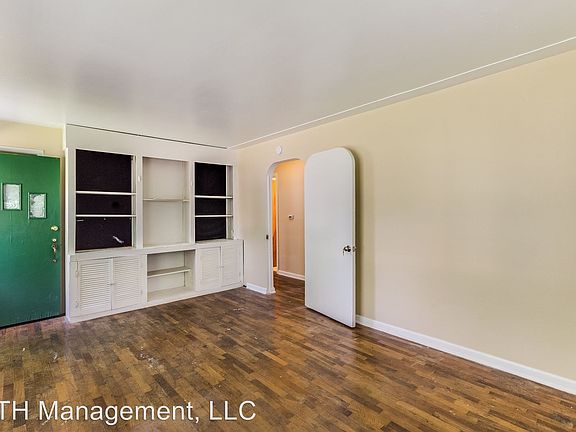 4th image of 545 Spartan Ave