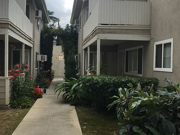 5th image of 5754 Hazeltine Ave APT 2
