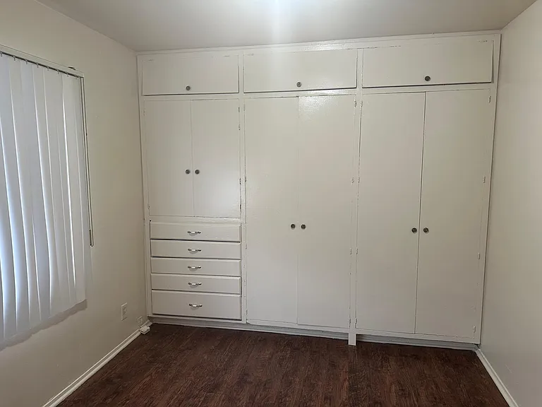 2815 W Ramona Rd — Photo 1
