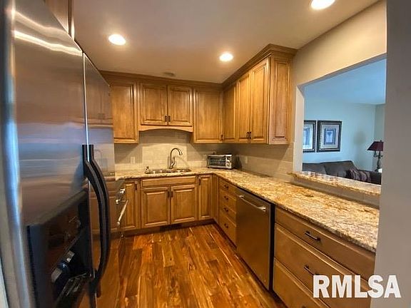4th image of 4455 Bunker Hill Dr