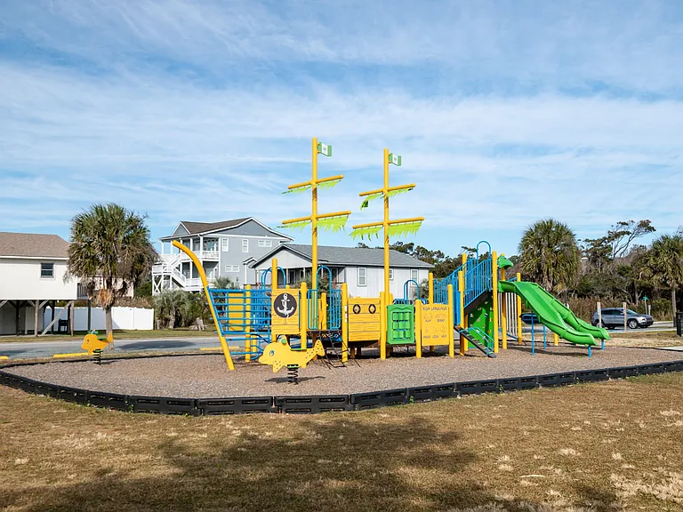 2219 E Pelican Dr — Photo 44