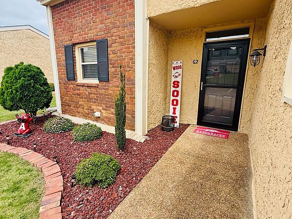 2nd image of 2115 Windwood Cir