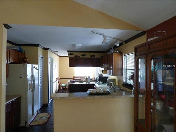 5th image of 7405 Crooked Lake Cir