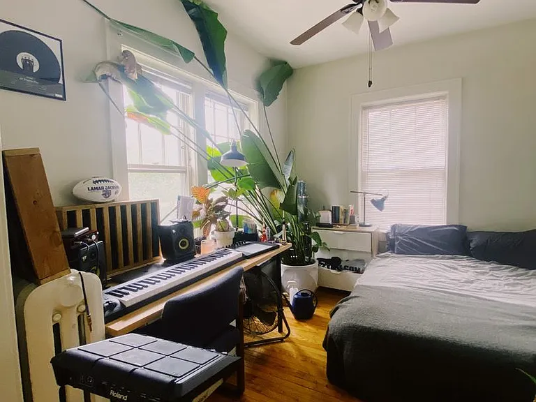 2212 Girard Ave. S — Photo 35
