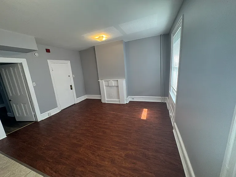 734 S 20th St #2F — Photo 6