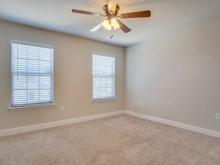 1724 Waterford Sound Blvd — Photo 21