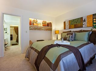 2230 Hassell Rd APT 205, Hoffman Estates, IL 60169