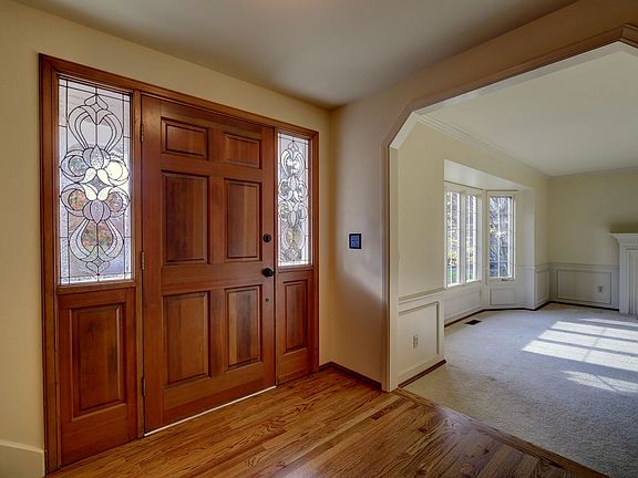 3rd image of 17218 SE 46th Pl
