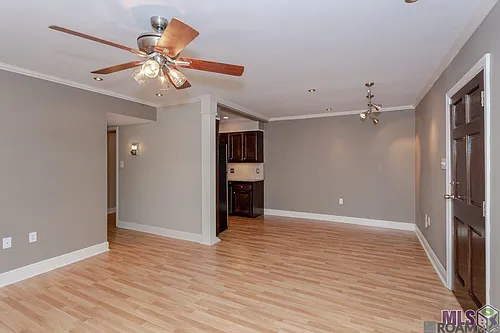 1701 Lobdell Ave Photo 1