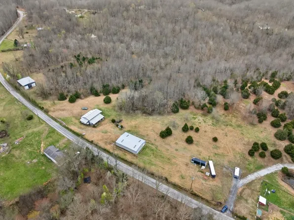 2344 Turkeytown Rd, Hilham, TN 38568