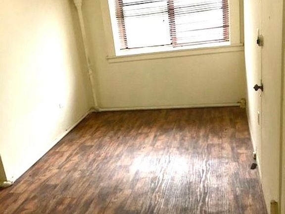 4th image of 3052 23rd St APT 1