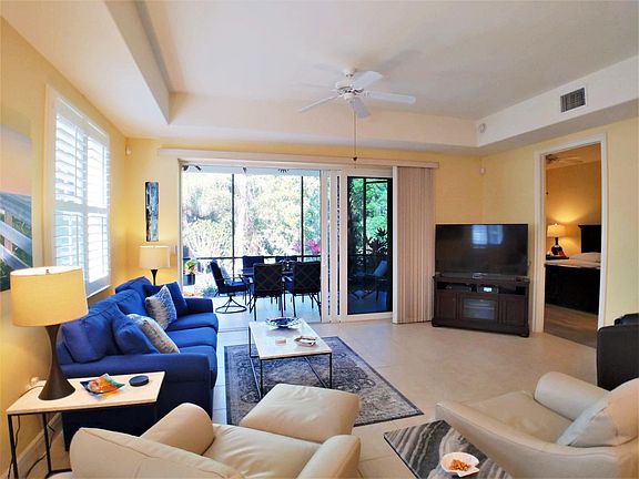 5th image of 7865 Hawthorne Dr Unit 401