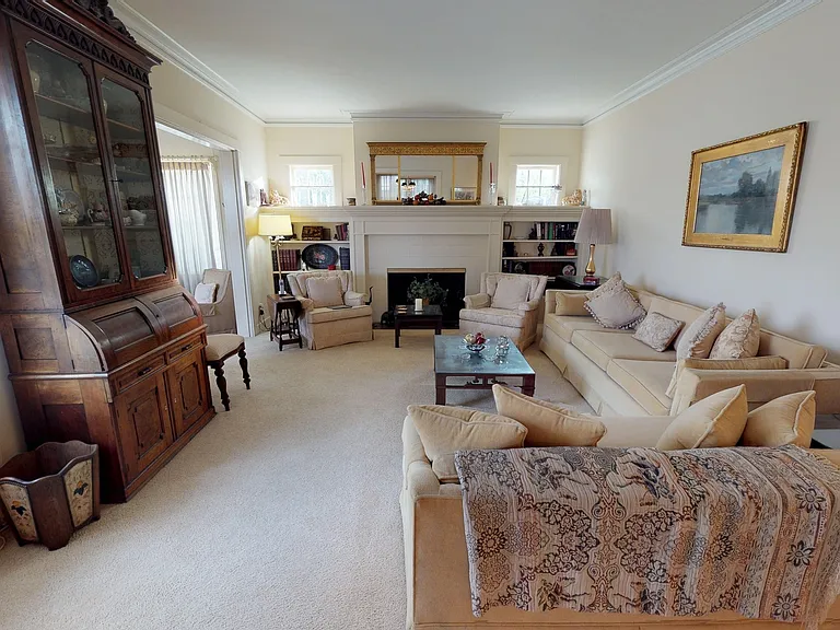 1104 Isabella Ave — Photo 7
