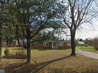 22260 Saint Louis Rd, Middleburg, VA 20117