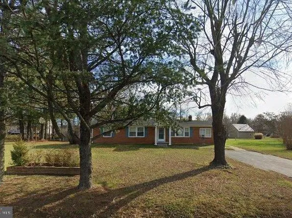 22260 Saint Louis Rd, Middleburg, VA 20117