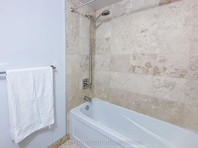 14 York St #2406 — Photo 7