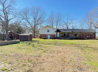 1817 9th St, Booneville, MS 38829