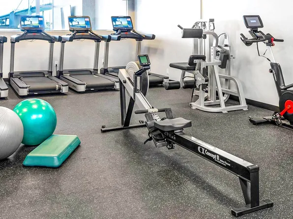 166-25 Powells Cove Boulevard image 31 of 33