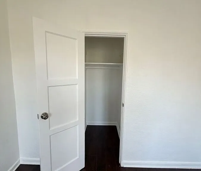 512 N Alexandria Ave #207 — Photo 18