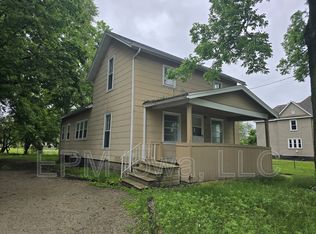 820 Logan Ave, Waterloo, IA 50703