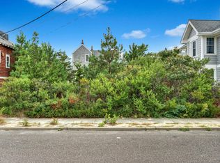 19 2nd Ln, Seaside Park, NJ 08752