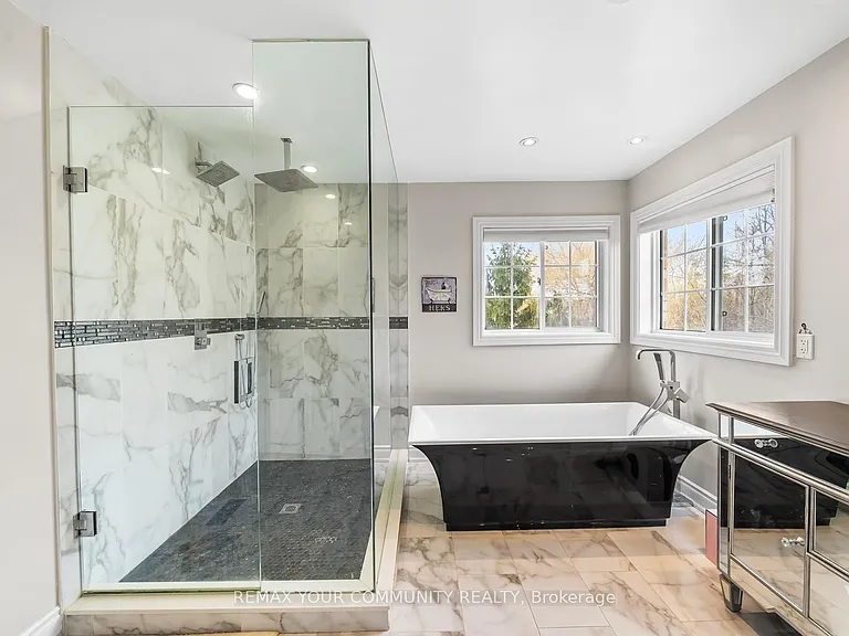 31 Marinucci Ct — Photo 24