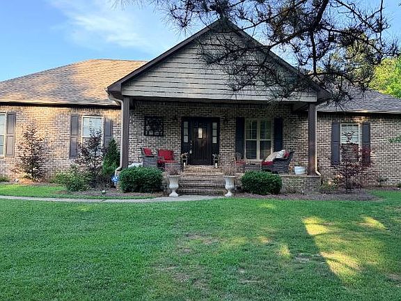 3rd image of 158 Daniel Dr