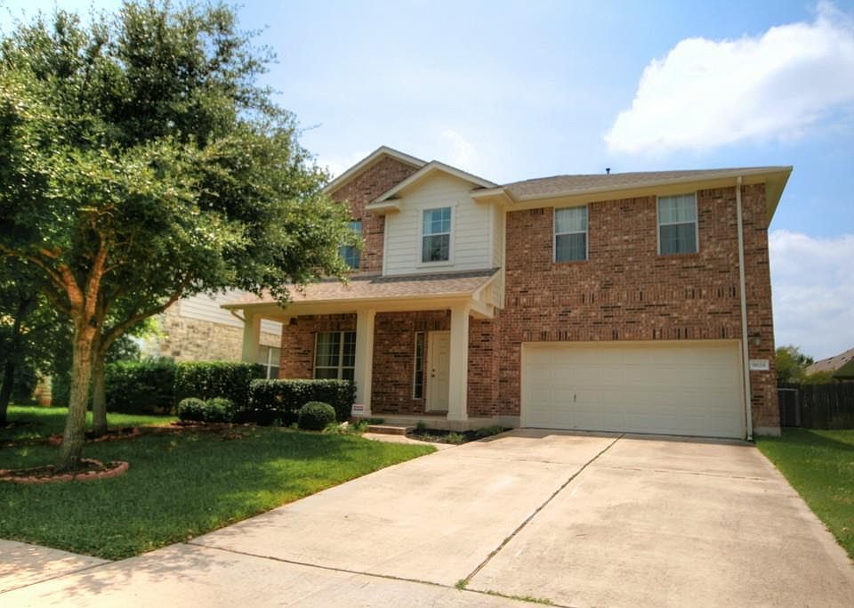 1st image of 9624 Castle Pines Dr