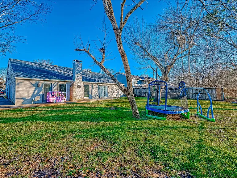 520 E Castle Harbour Dr — Photo 19
