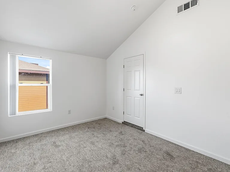 Oakbrook Apartments — Photo 61