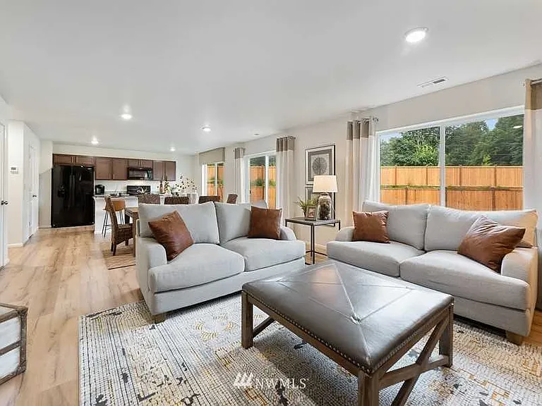 9119 Alyssum Ln SE — Photo 3