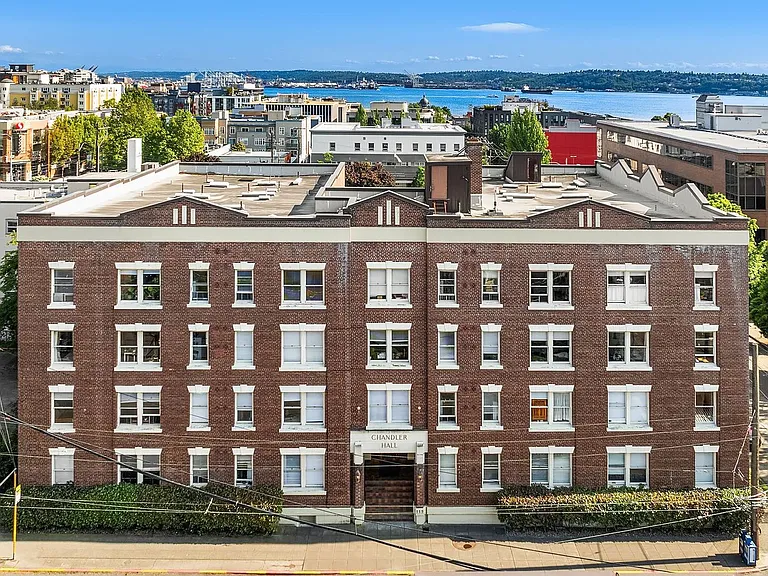 Chandler Hall — Photo 1