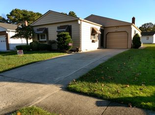 18 La Casta Ct, Toms River, NJ 08757