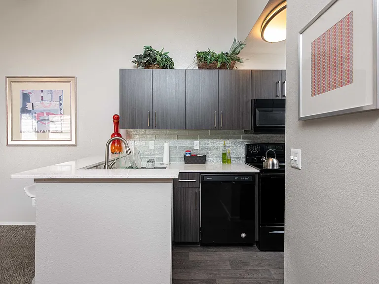 Boulevard at 4201 Apartments — Photo 27