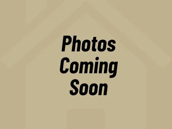 137 E School St, Columbus, WI 53925