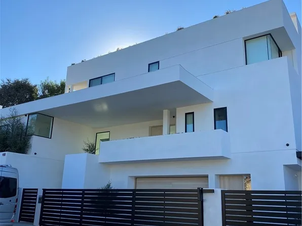 931 Kenfield Ave, Los Angeles, CA 90049