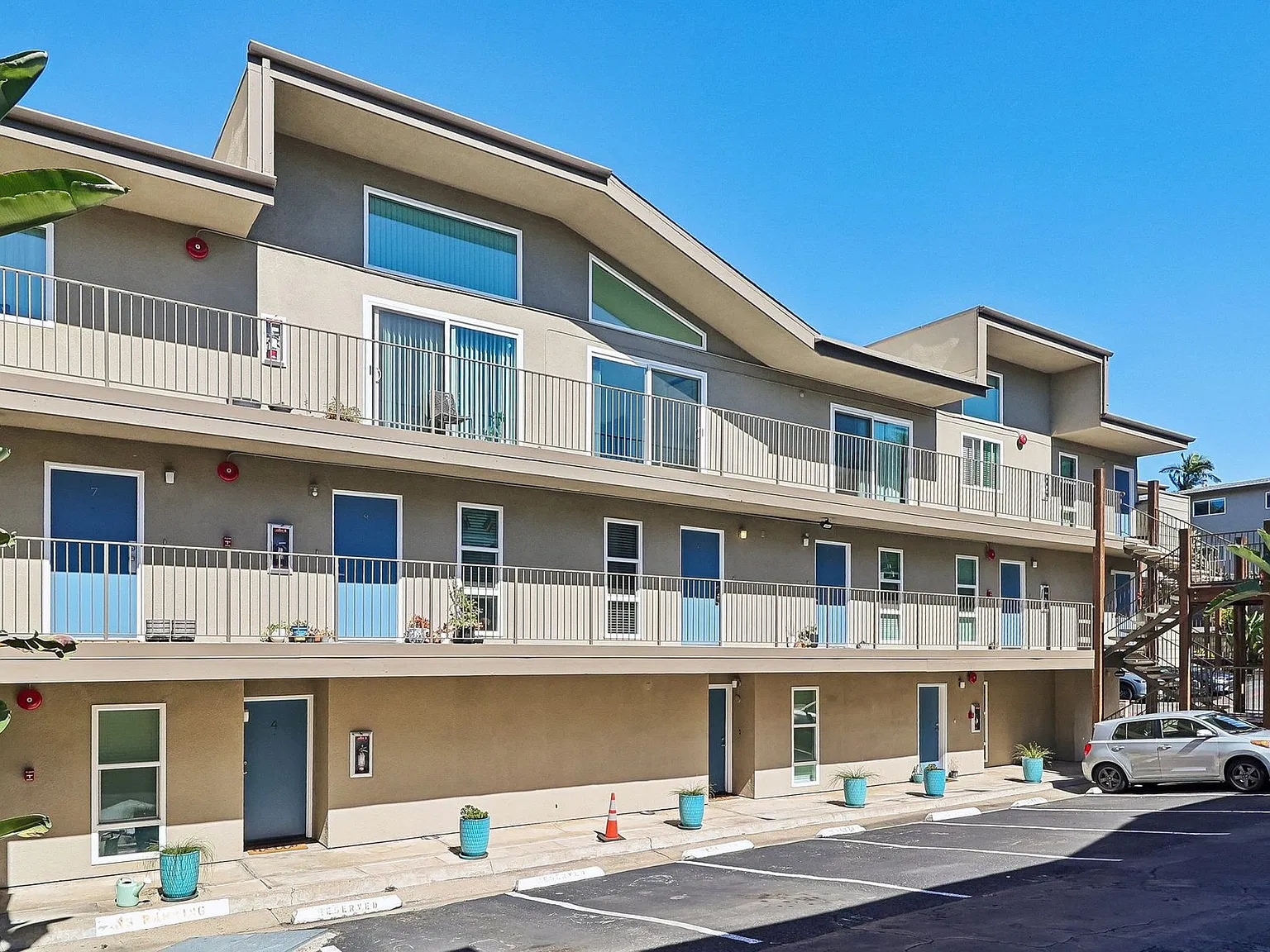 Antone Apartments — Photo 1
