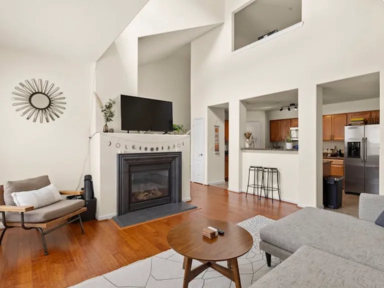 17000 Wedge Pkwy #2122 — Photo 2