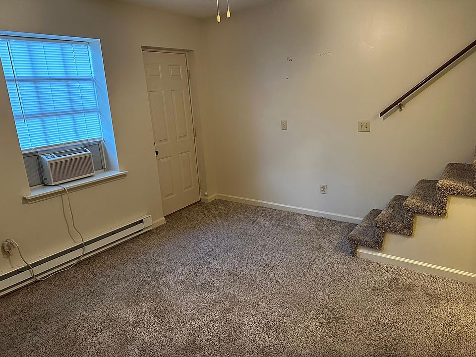 1st image of 2511 Ashmore Ave #1